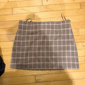 NWT French Connection Black and Tan Checkered Mini Skirt